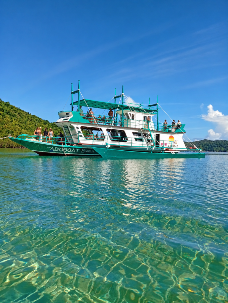 Bangka Adoboat'Expédition près El Nido